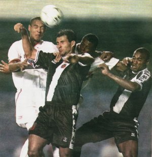 Leonardo Valen&ccedil;a e G&eacute;der